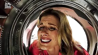 Ебет мамашу сзади возле стиральной машины