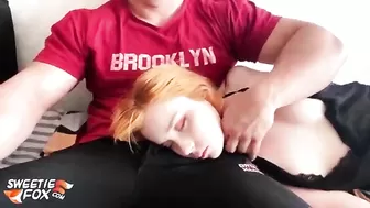 Принудил подружку сосать хуй