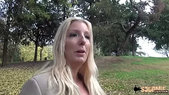 Страшная провинциальная милф сосет и отдается во все дырки на групповом кастинге